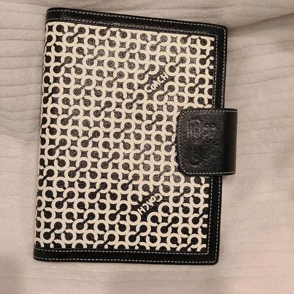 Coach 2009 Planner/Address Portfolio